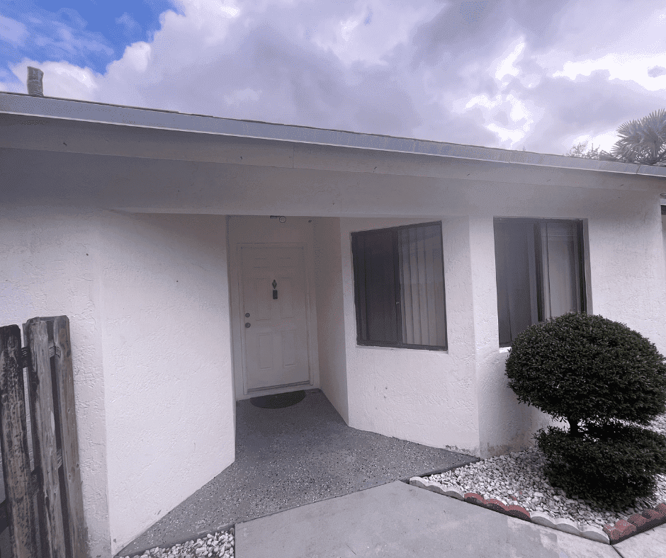 Before - outdated windows Coral Springs home